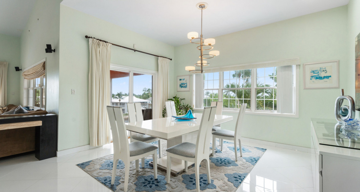 Britannia #630 | Seven Mile Corridor - Spacious Canal Front Living - Image 11