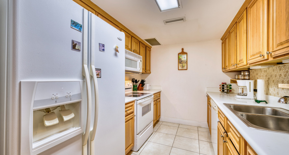 BRITANNIA #903 | SEVEN MILE CORRIDOR – UNIQUE 2 BED INVESTMENT WITH RENTAL INCOME GUARANTEED - Image 8