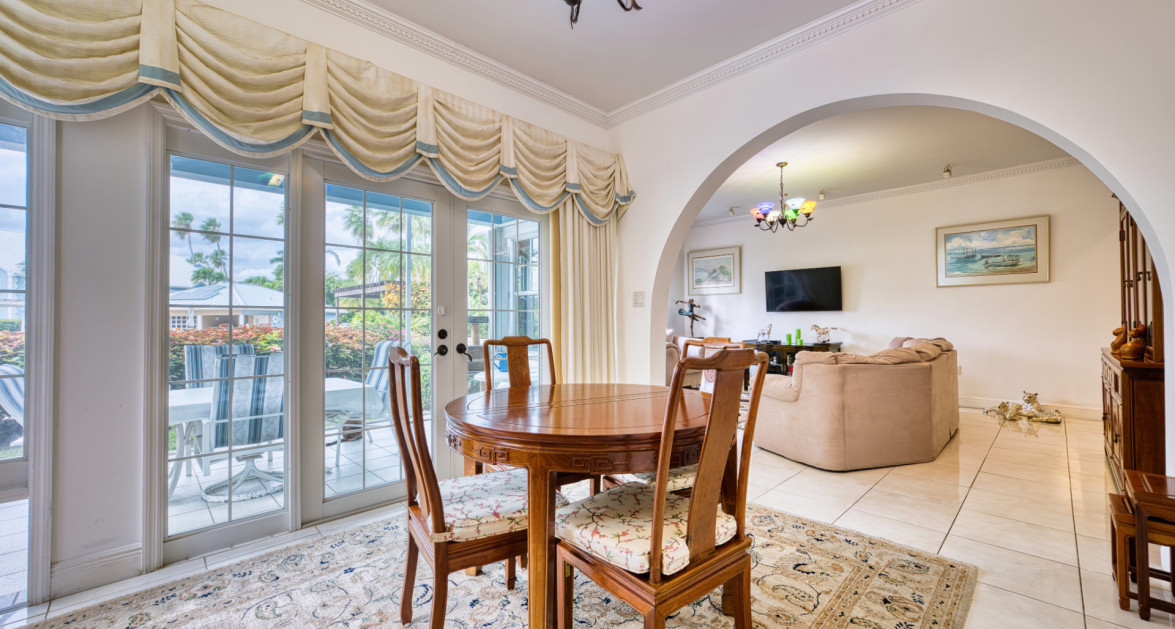 BRITANNIA #903 | SEVEN MILE CORRIDOR – UNIQUE 2 BED INVESTMENT WITH RENTAL INCOME GUARANTEED - Image 3