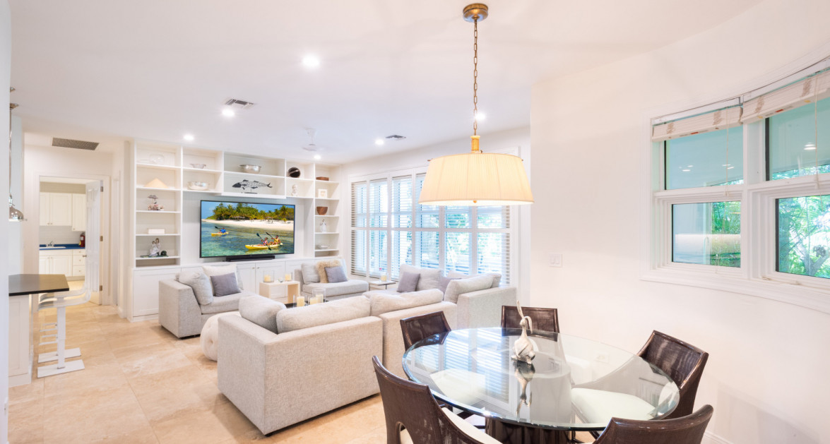 Britannia Kings Court - 4BR/4.5BA WITH ELEVATOR - Image 3