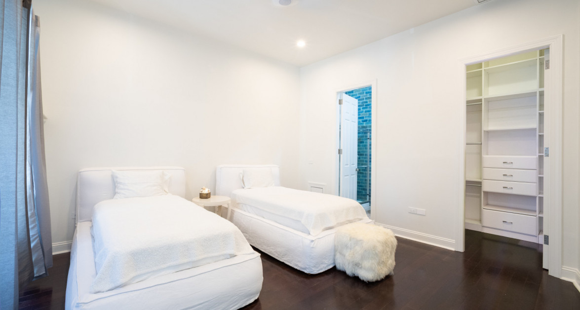 Britannia Kings Court - 4BR/4.5BA WITH ELEVATOR - Image 24