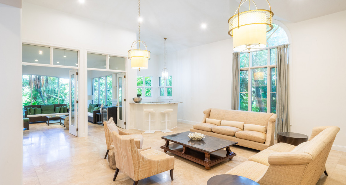 Britannia Kings Court - 4BR/4.5BA WITH ELEVATOR - Image 10