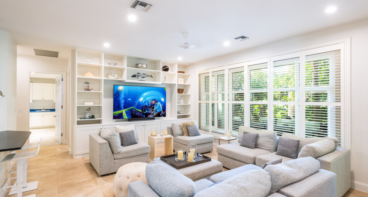 Britannia Kings Court - 4BR/4.5BA WITH ELEVATOR - Image 1