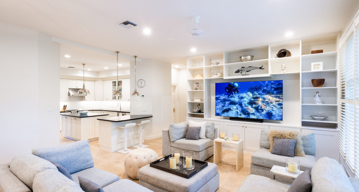 Britannia Kings Court - 4BR/4.5BA WITH ELEVATOR - Image 2