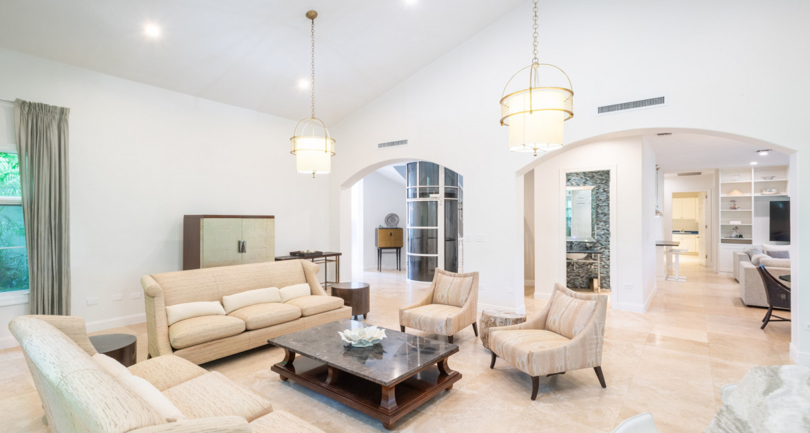 Britannia Kings Court - 4BR/4.5BA WITH ELEVATOR - Image 9