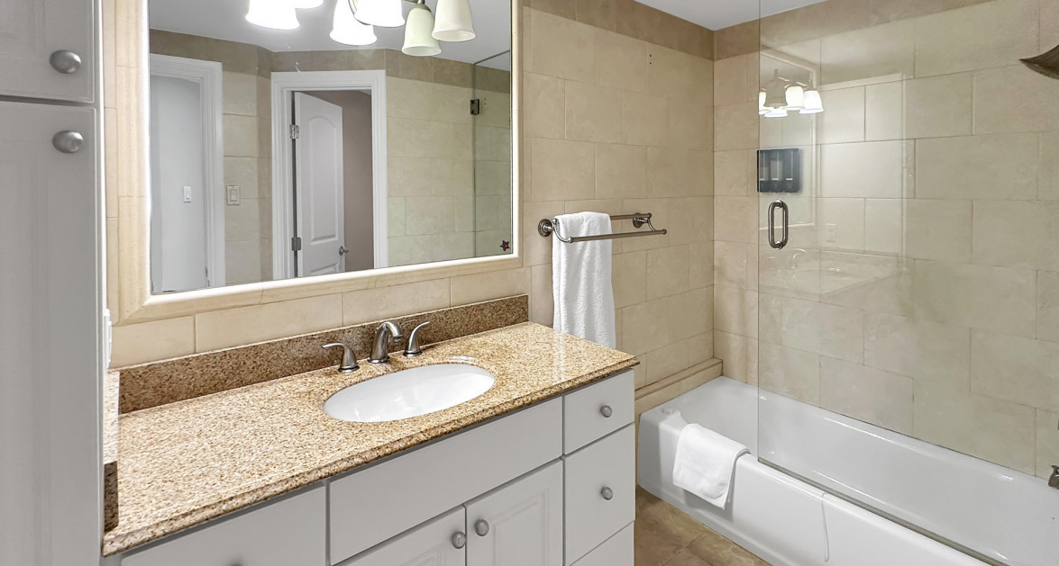 Brittany Cove Oceanfront property - Image 17