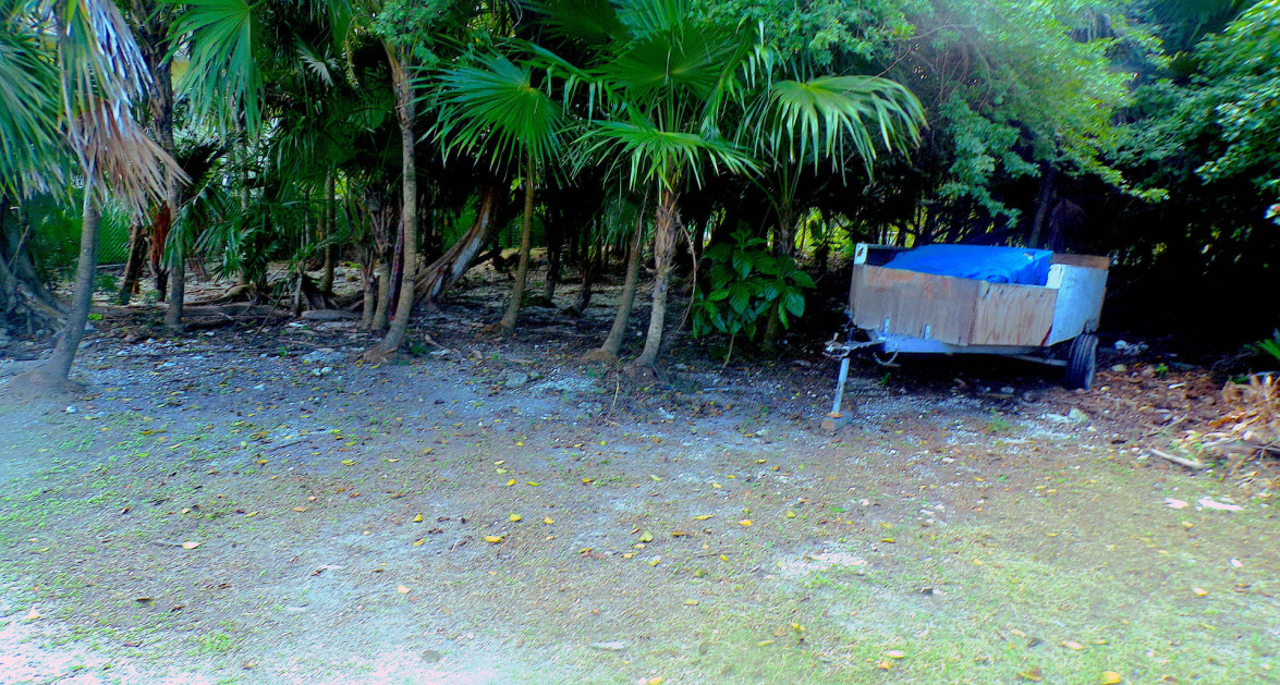 CANAL FRONT, FILLED LAND, NORTH SOUND ESTATES - Image 2