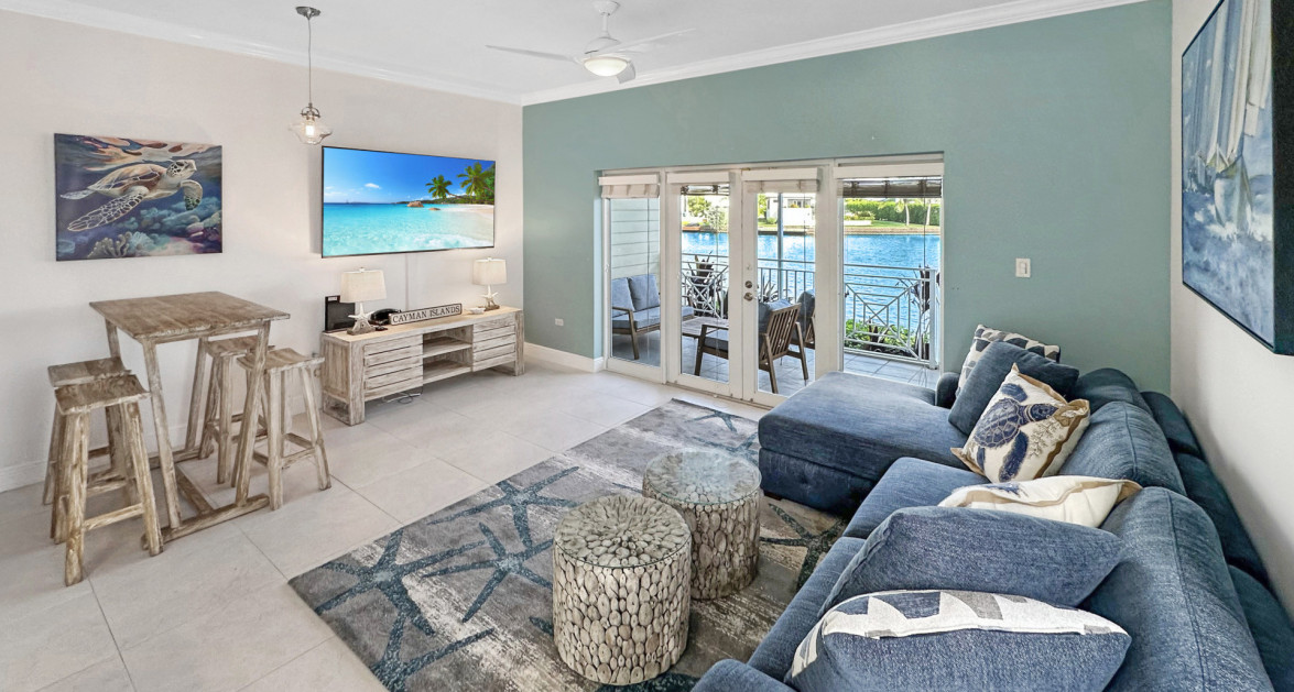 Careenage 1 Bdrm Waterfront Condo - Image 1