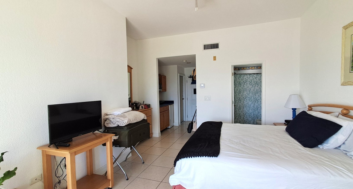 Castaway Coves Top Floor Unit - Image 9