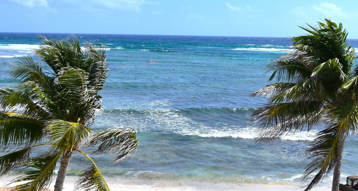 Castaway Coves Top Floor Unit - Image 1