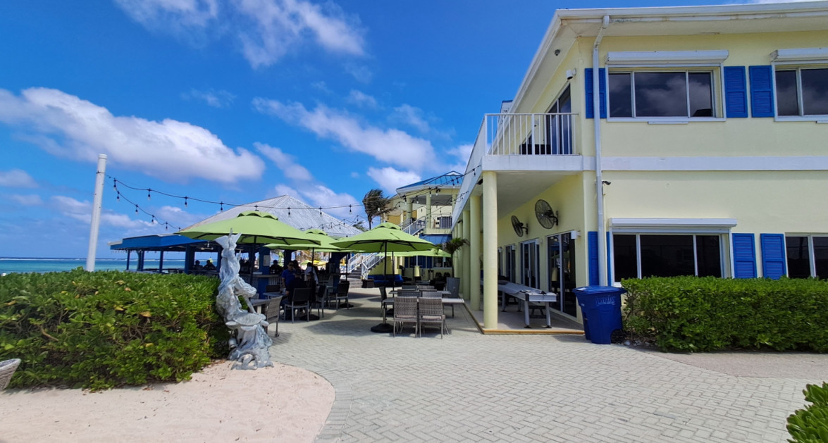 Castaway Coves Top Floor Unit - Image 16