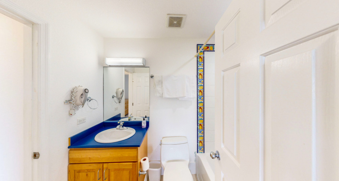 Castaway Coves Top Floor Unit - Image 8