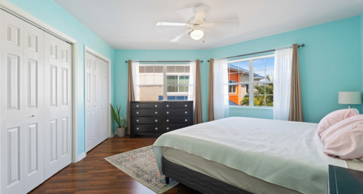 CAYMAN CROSSING UNIT #27 SOUTH SOUND - Image 24