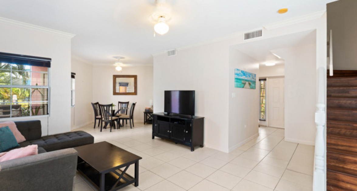 CAYMAN CROSSING UNIT #27 SOUTH SOUND - Image 15
