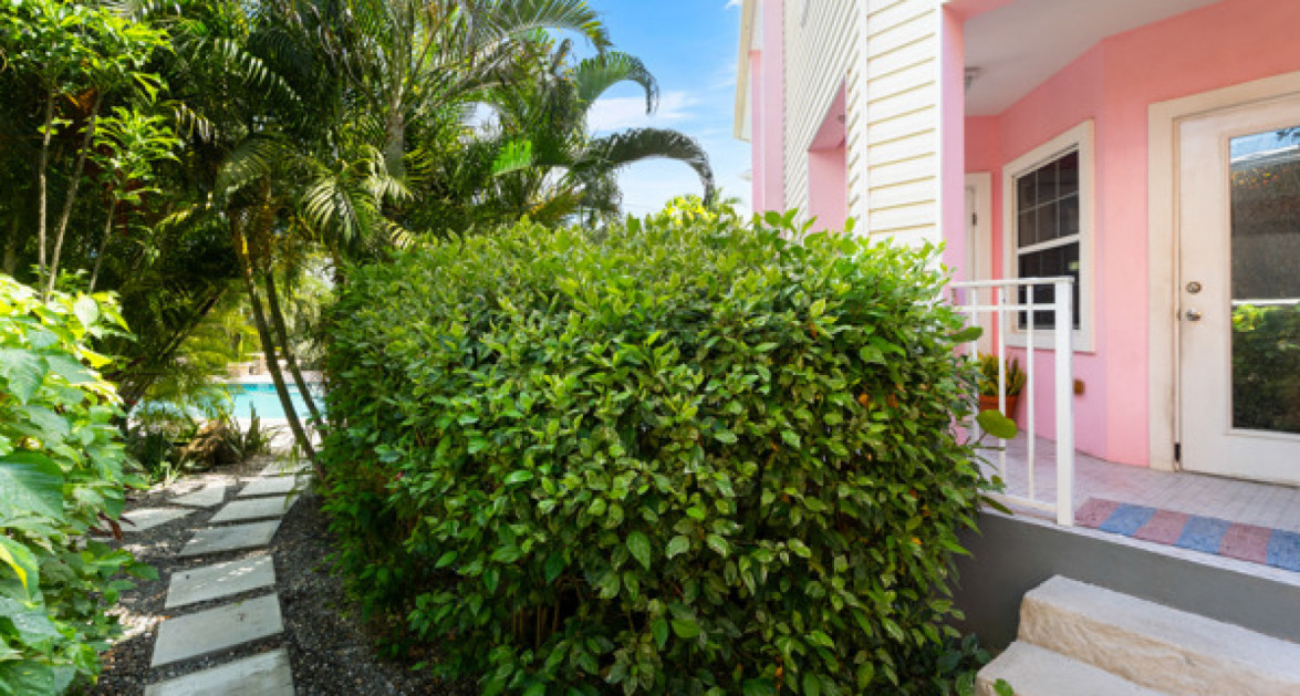 CAYMAN CROSSING UNIT #27 SOUTH SOUND - Image 31