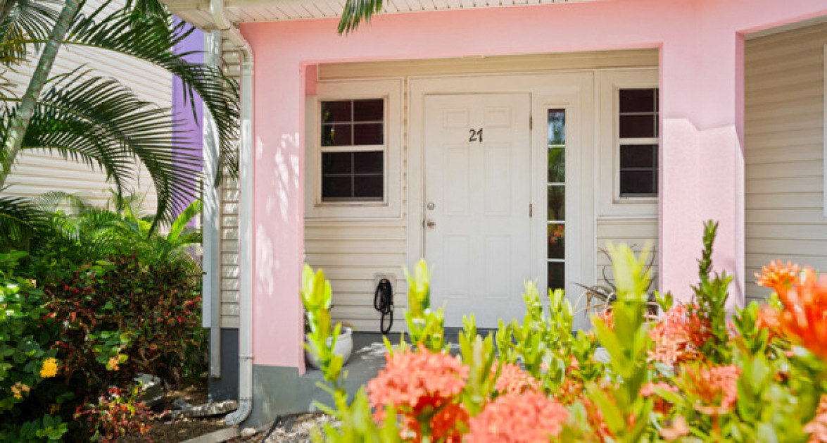 CAYMAN CROSSING UNIT #27 SOUTH SOUND - Image 1