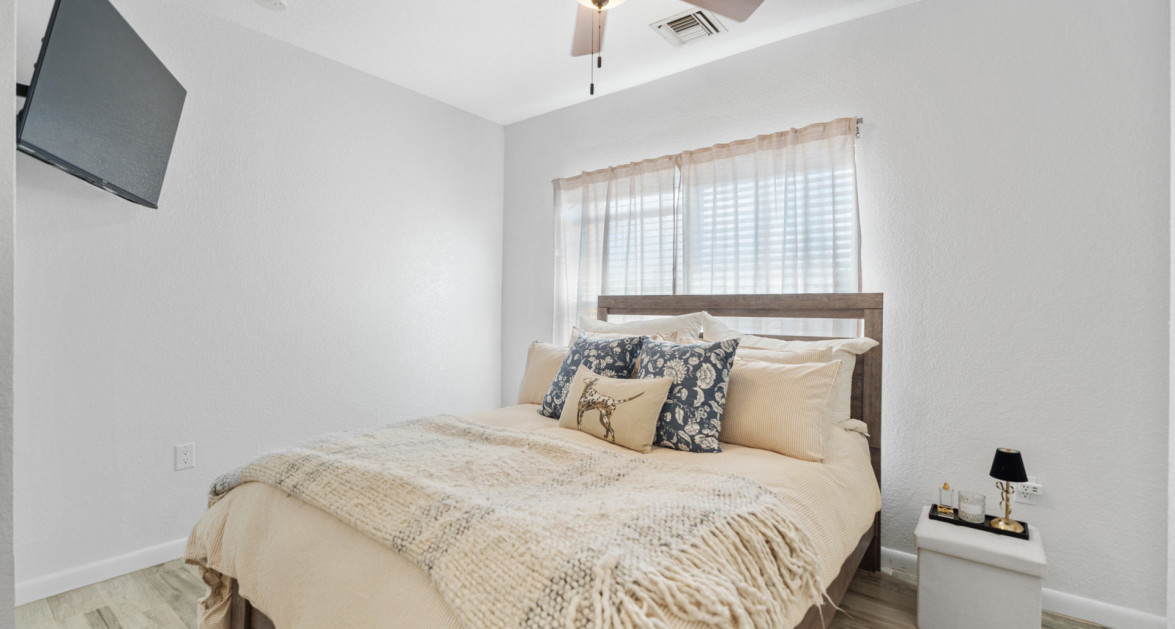 Cherry Tree Villas #4- Lovely 2 bed Near Midlands Acres - Image 9