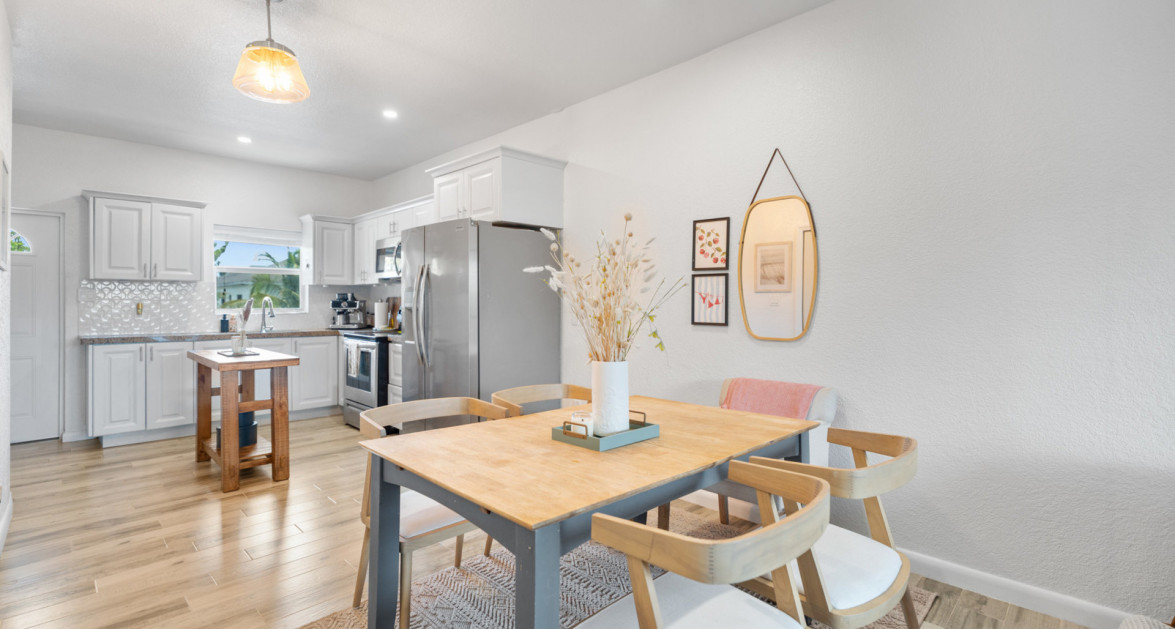 Cherry Tree Villas #4- Lovely 2 bed Near Midlands Acres - Image 3