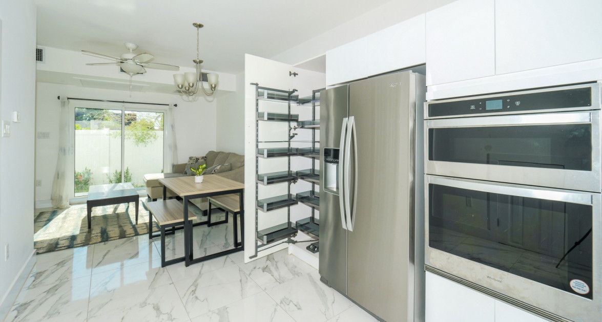 City Walk Entire Residential Development (11 Townhouses) - Image 14