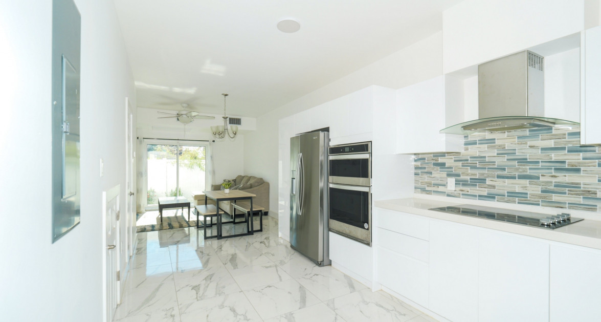 City Walk Entire Residential Development (11 Townhouses) - Image 9