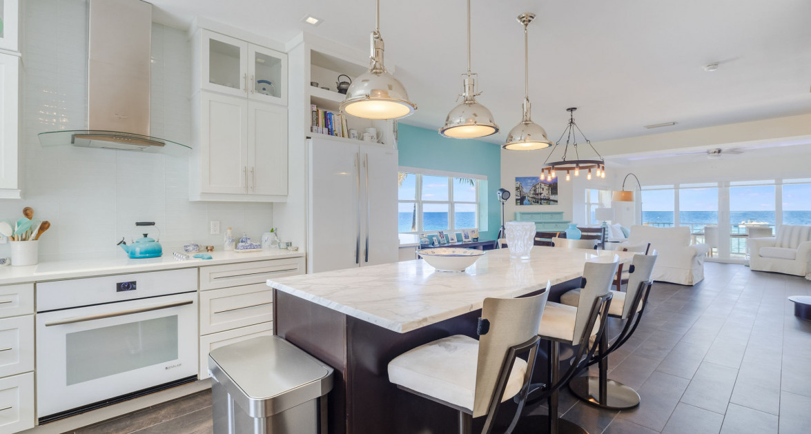 COCONUT BAY #121 - Image 2