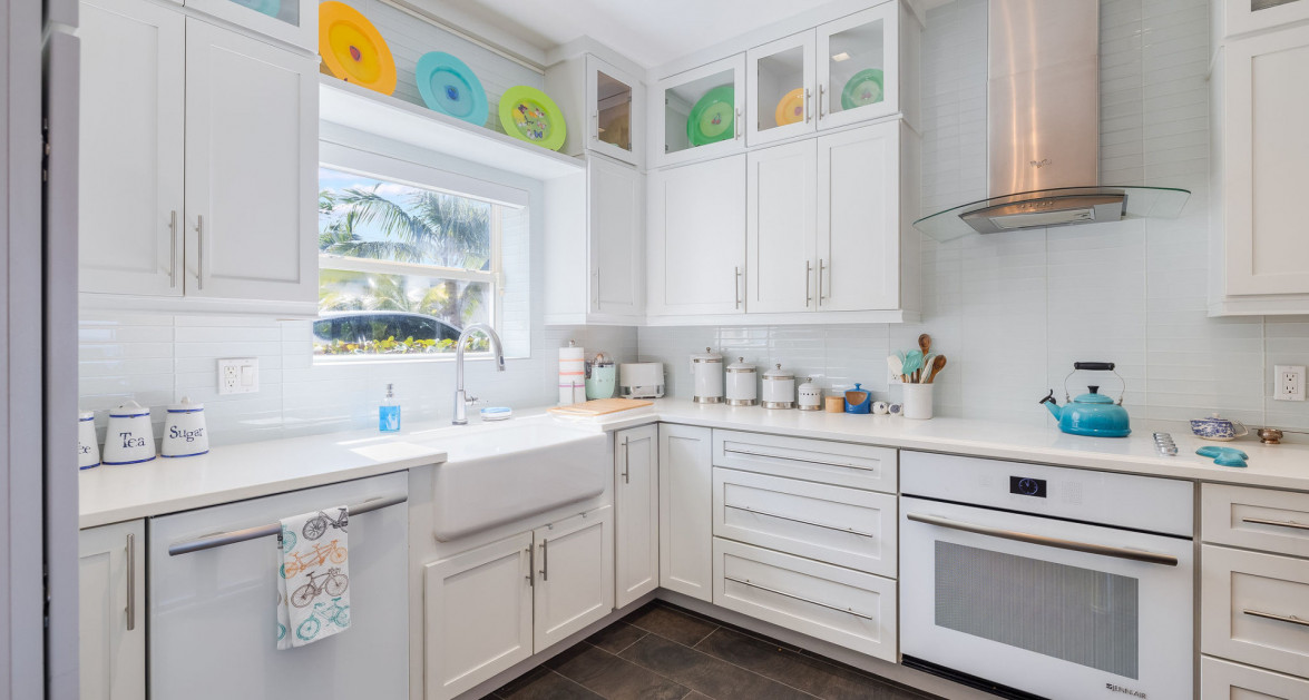 COCONUT BAY #121 - Image 3