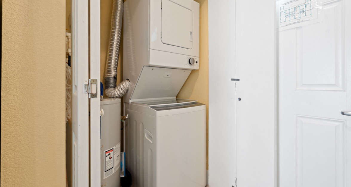 COMPASS POINT #111 (GF 2 BED, 2 BATH BEACHFRONT) - Image 9