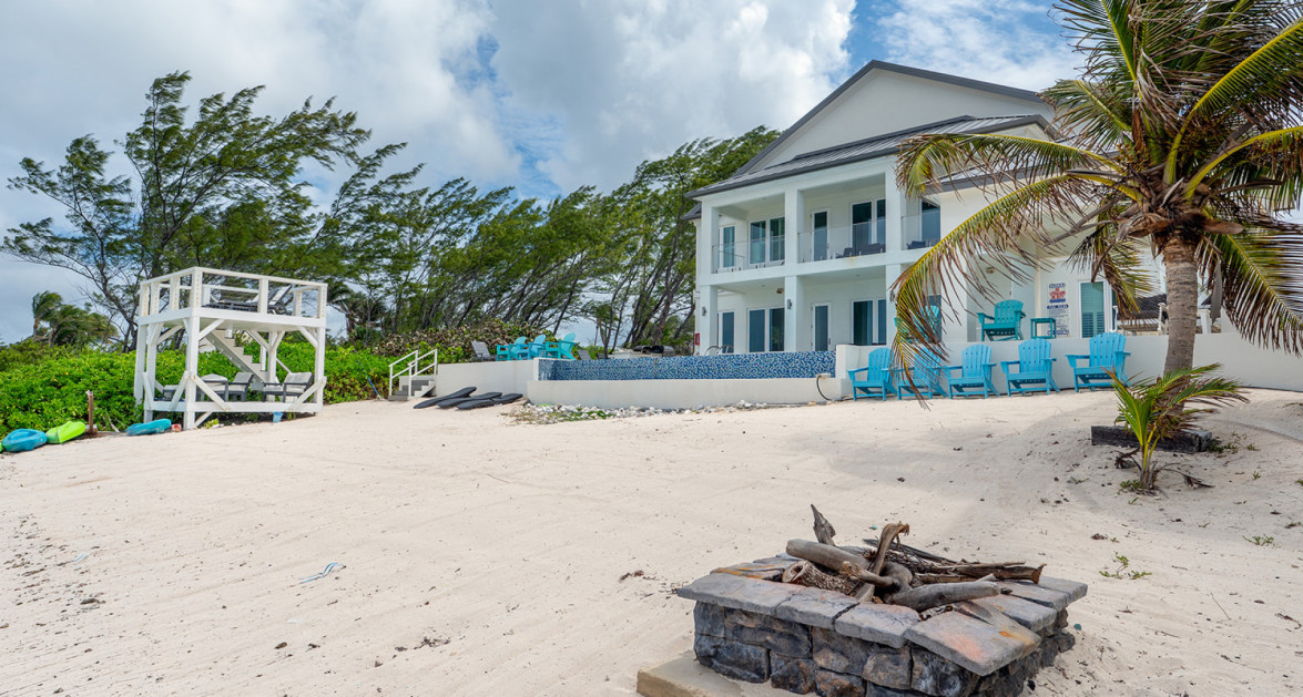 Coral Vista | High?Yield Beachfront Estate with Unbelievable Returns of 9.5% NET! - Image 7