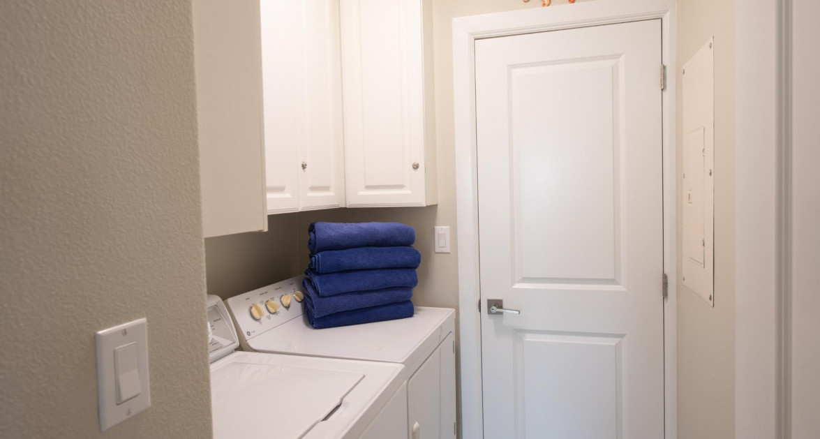 CRESCENT POINT UNIT #14 | SEVEN MILE BEACH - Image 27