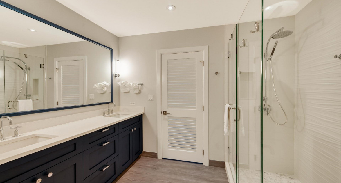 CRESCENT POINT UNIT #14 | SEVEN MILE BEACH - Image 24