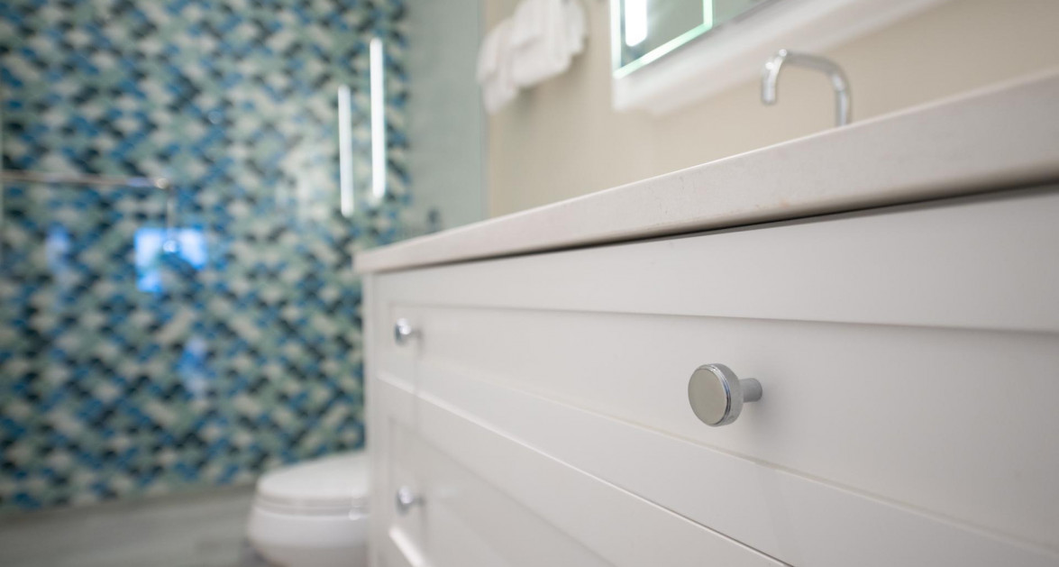 CRESCENT POINT UNIT #14 | SEVEN MILE BEACH - Image 20