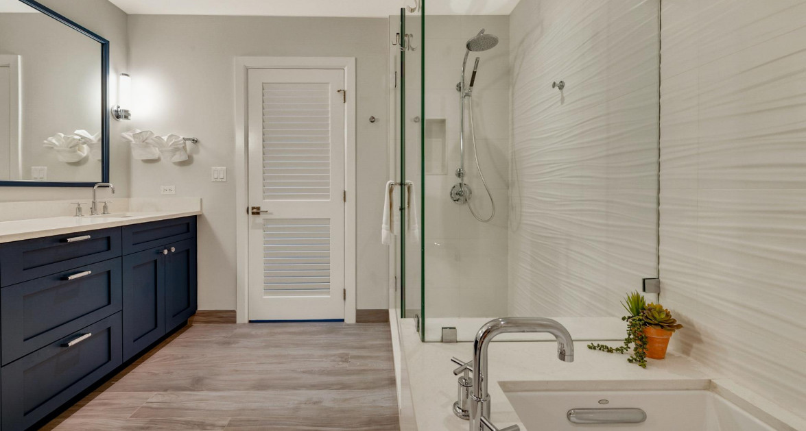 CRESCENT POINT UNIT #14 | SEVEN MILE BEACH - Image 23