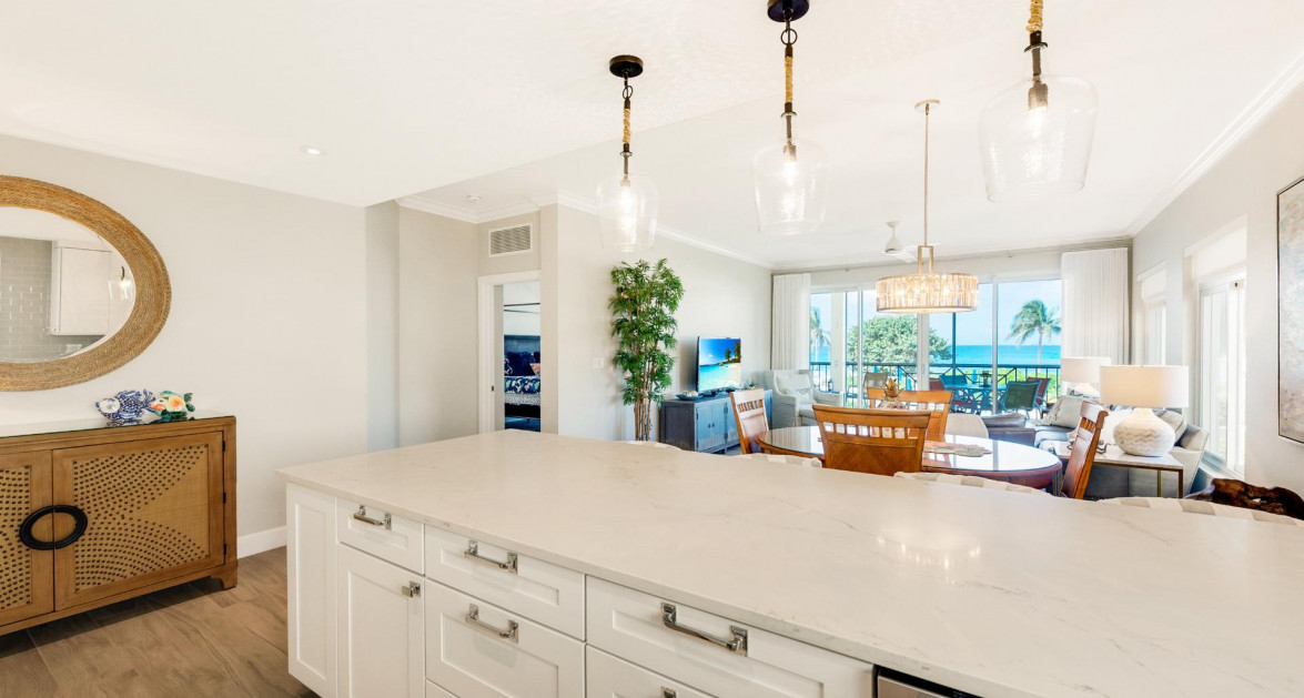 CRESCENT POINT UNIT #14 | SEVEN MILE BEACH - Fully Remodeled, Turnkey & Income-Producing Opportunity - Image 12