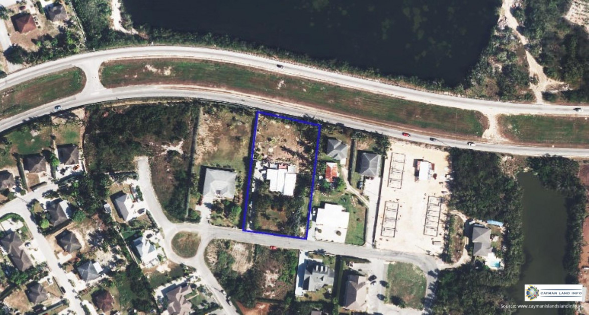 Development Opportunity Detached Home on 1 Acre in Spotts - Image 45