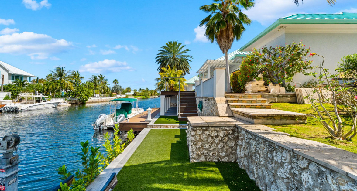 DIAMOND POINT | PATRICK’S ISLAND - EXCEPTIONAL PENINSULA ESTATE WITH EASY 2 BED EXPANSION - Image 45