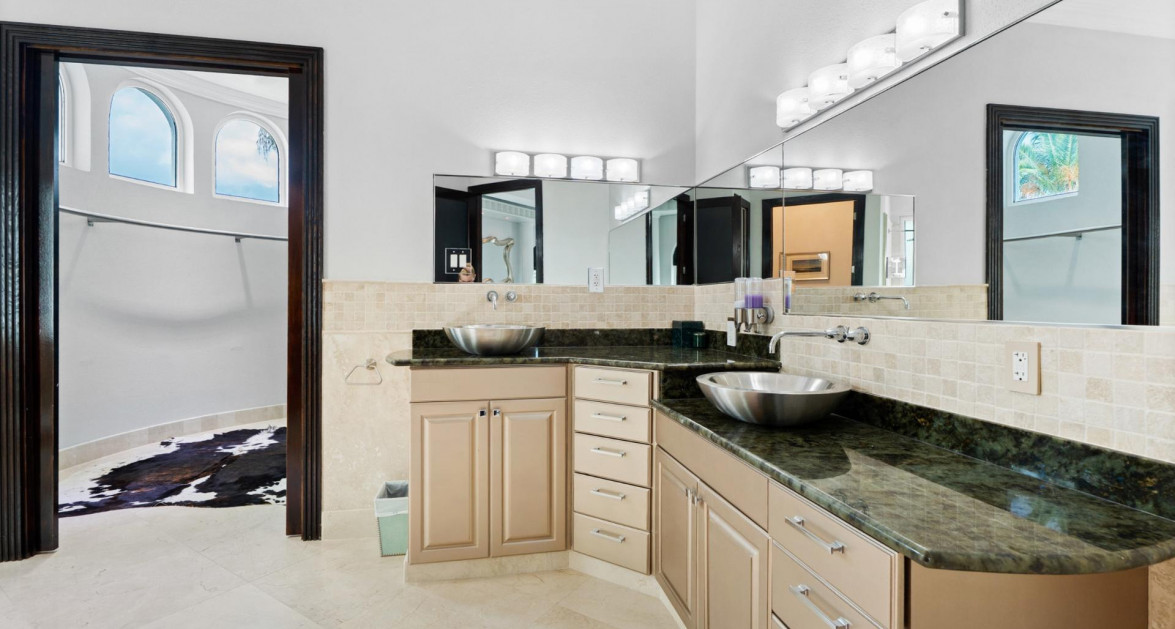 DIAMOND POINT | PATRICK’S ISLAND - EXCEPTIONAL PENINSULA ESTATE WITH EASY 2 BED EXPANSION - Image 14