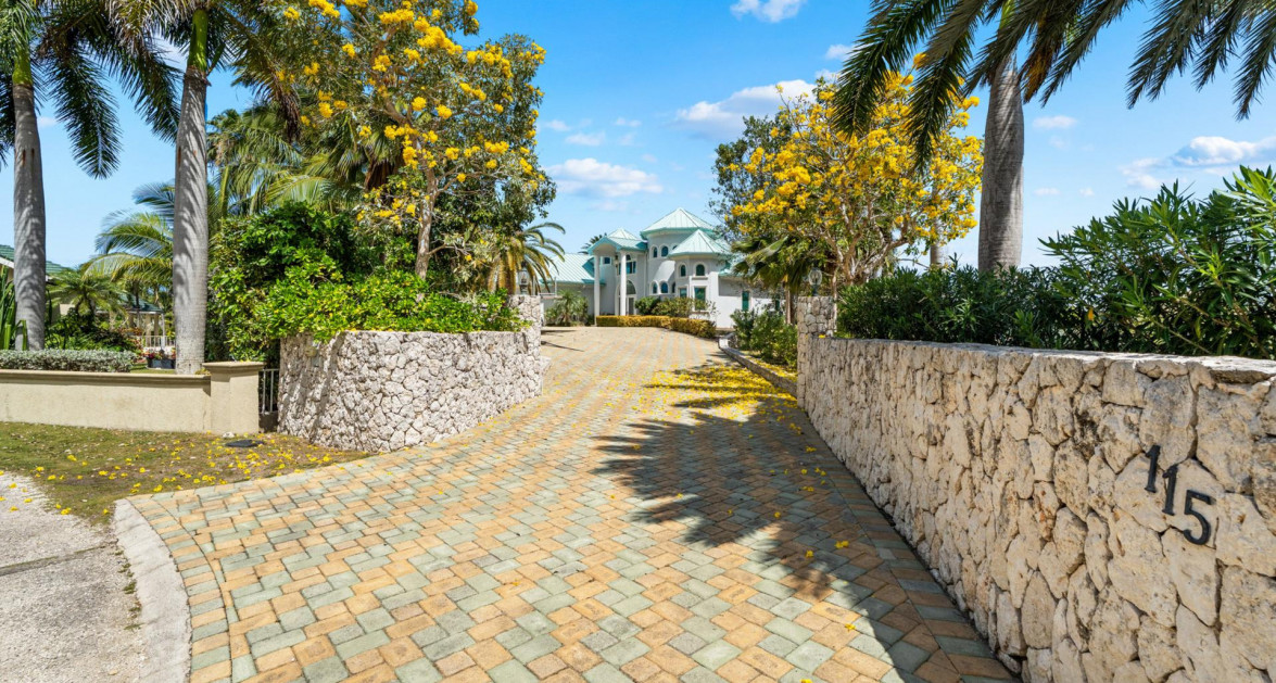 DIAMOND POINT | PATRICK’S ISLAND - EXCEPTIONAL PENINSULA ESTATE WITH EASY 2 BED EXPANSION - Image 3