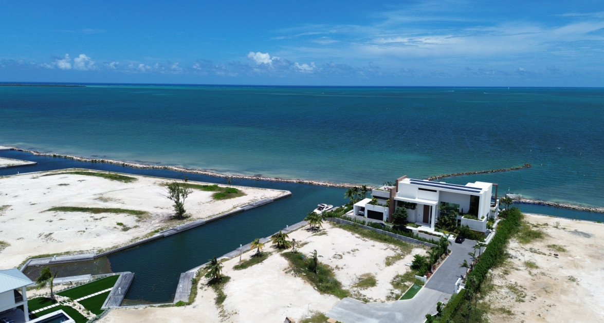 Diamond's Edge Lot 14 - Spectacular Sea Views - Image 2