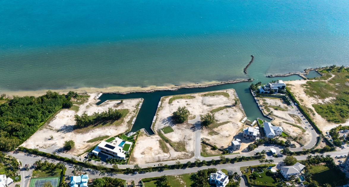 Diamonds Edge Seafront Double Lot - Image 12