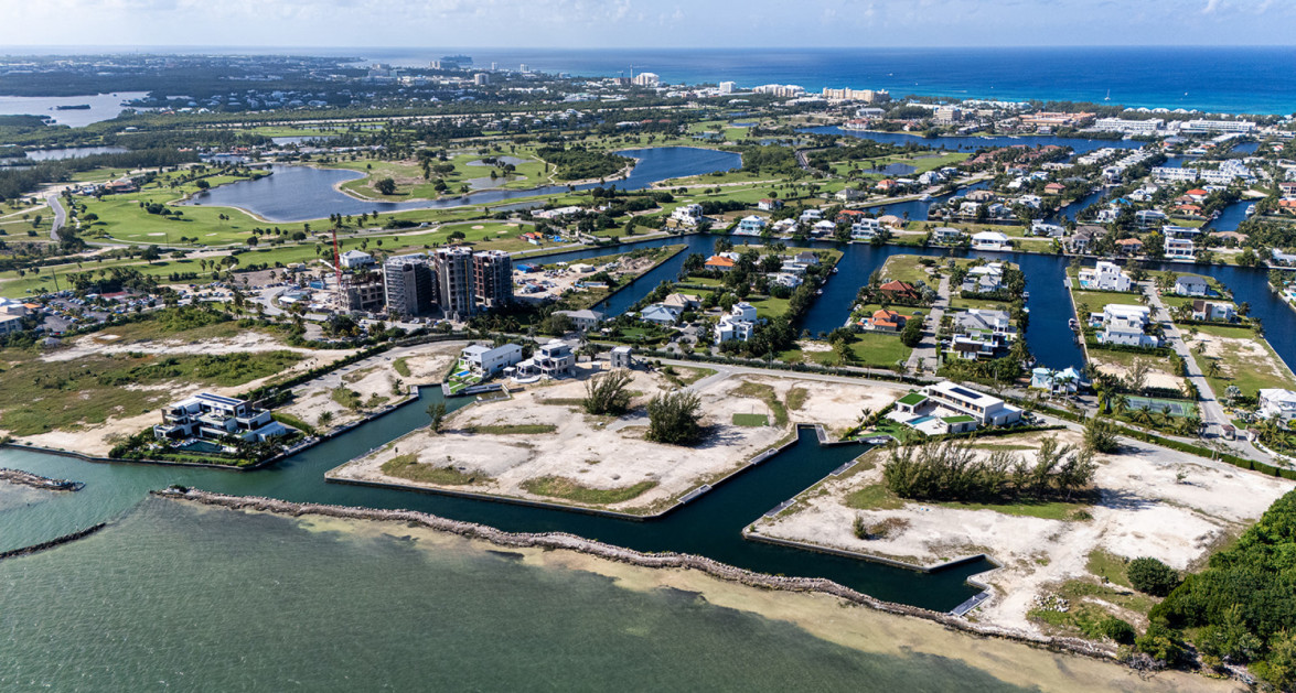 Diamonds Edge Seafront Double Lot - Image 5