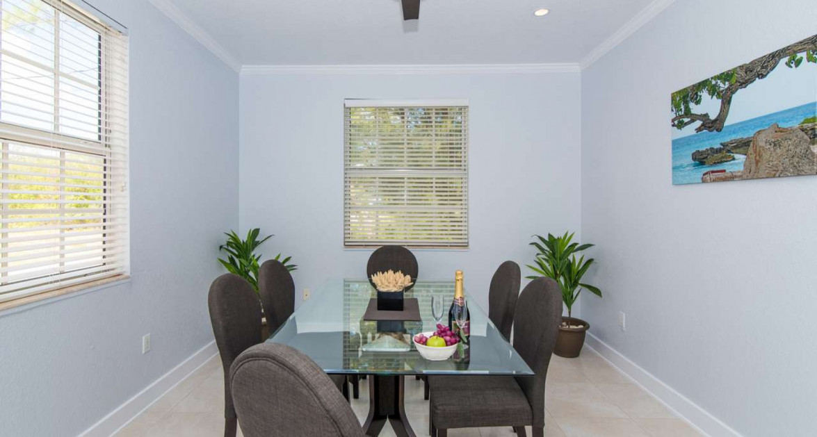 Direct Beach Front East End Paradise Villas 4 Bedroom Home - Image 17