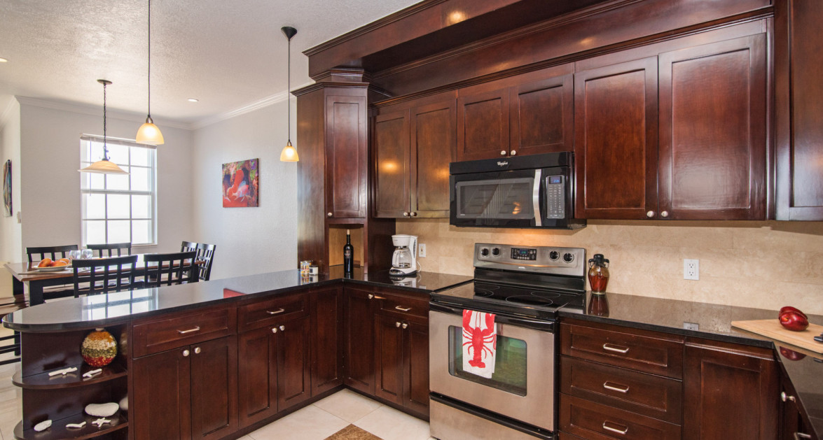 Direct Beach Front East End Paradise Villas 4 Bedroom Home - Image 11