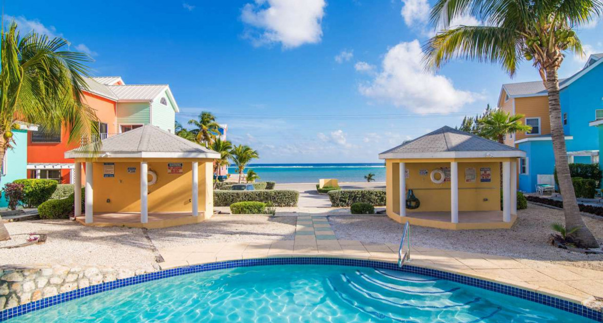 Direct Beach Front East End Paradise Villas 4 Bedroom Home - Image 29