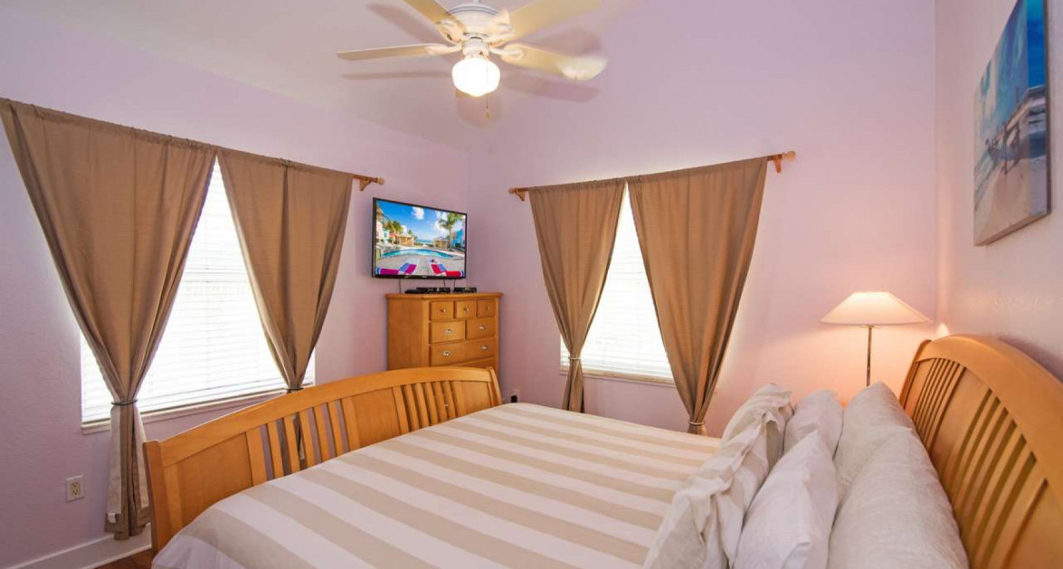 Direct Beach Front East End Paradise Villas 4 Bedroom Home - Image 23