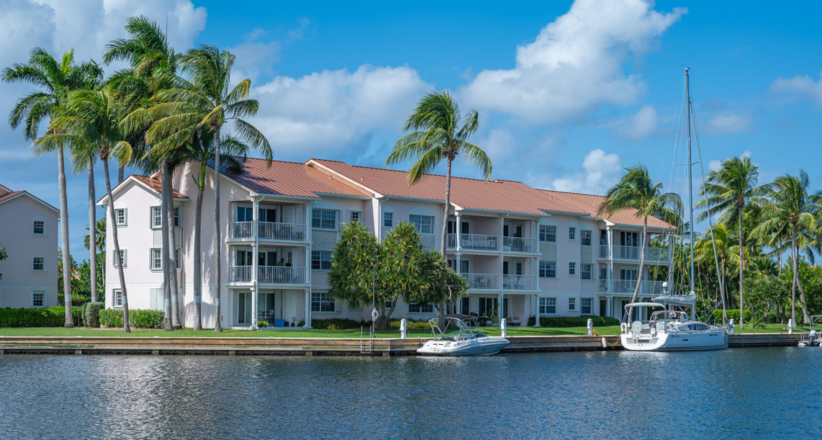 Dual Aspect Waterfront Penthouse at Waterways - Image 4