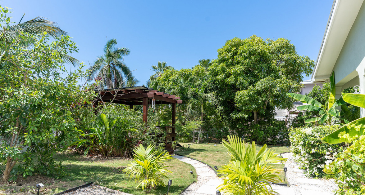Elegant Patrick's Island Family Home (Full Solar, Pool - 3 Bed, 2.5 Bath) - Image 47