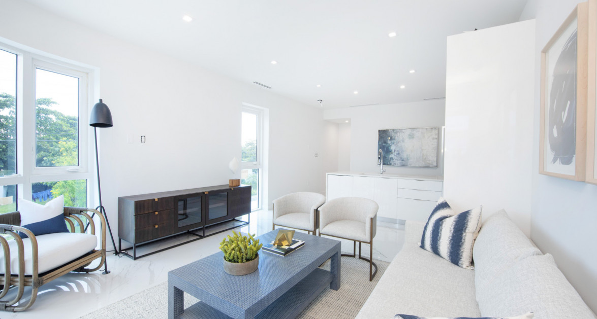 Elevated Luxury | One-Bed South Sound Residence - Image 4
