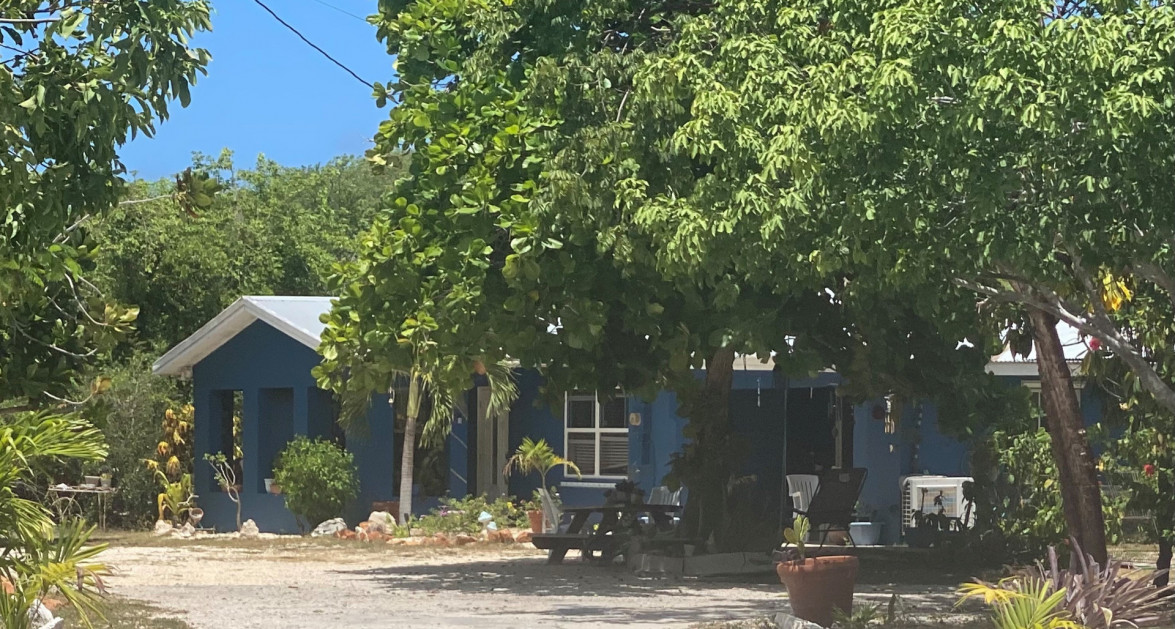 Erbins Lane Home on the Brac