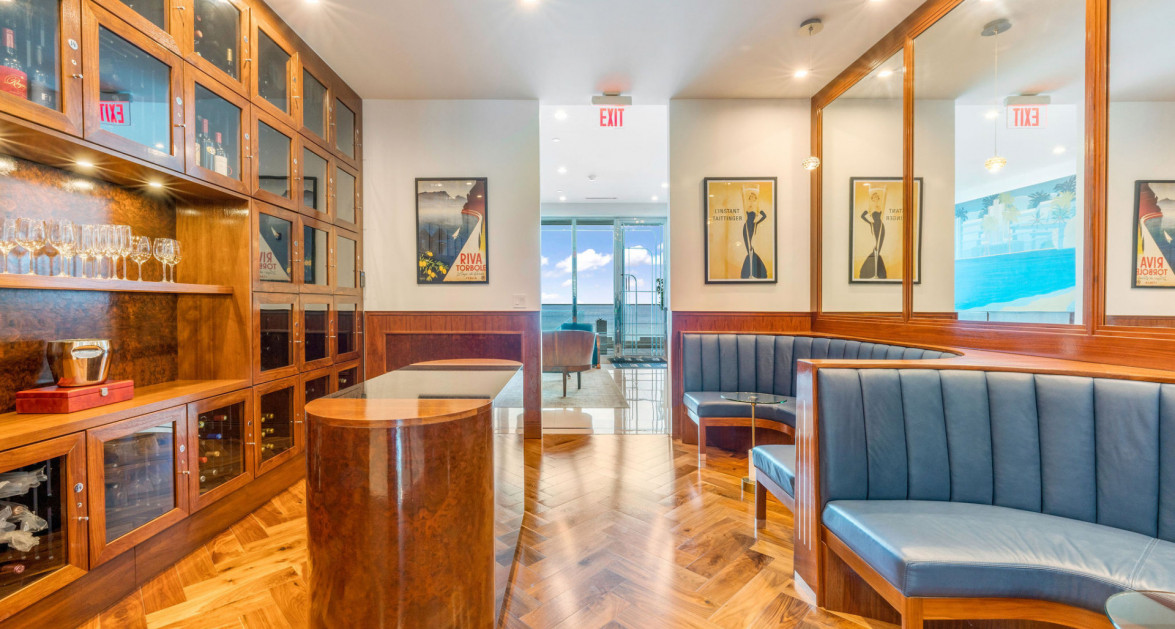 FABULOUS FIN 7 - Image 31