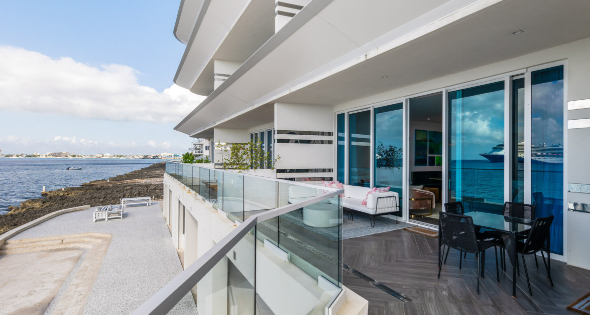 FABULOUS FIN 7 - Image 9